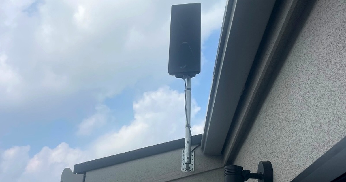 【東京都世田谷区】新築3階建て住宅のデザインアンテナ設置工事｜見積もり不要・追加費用なし