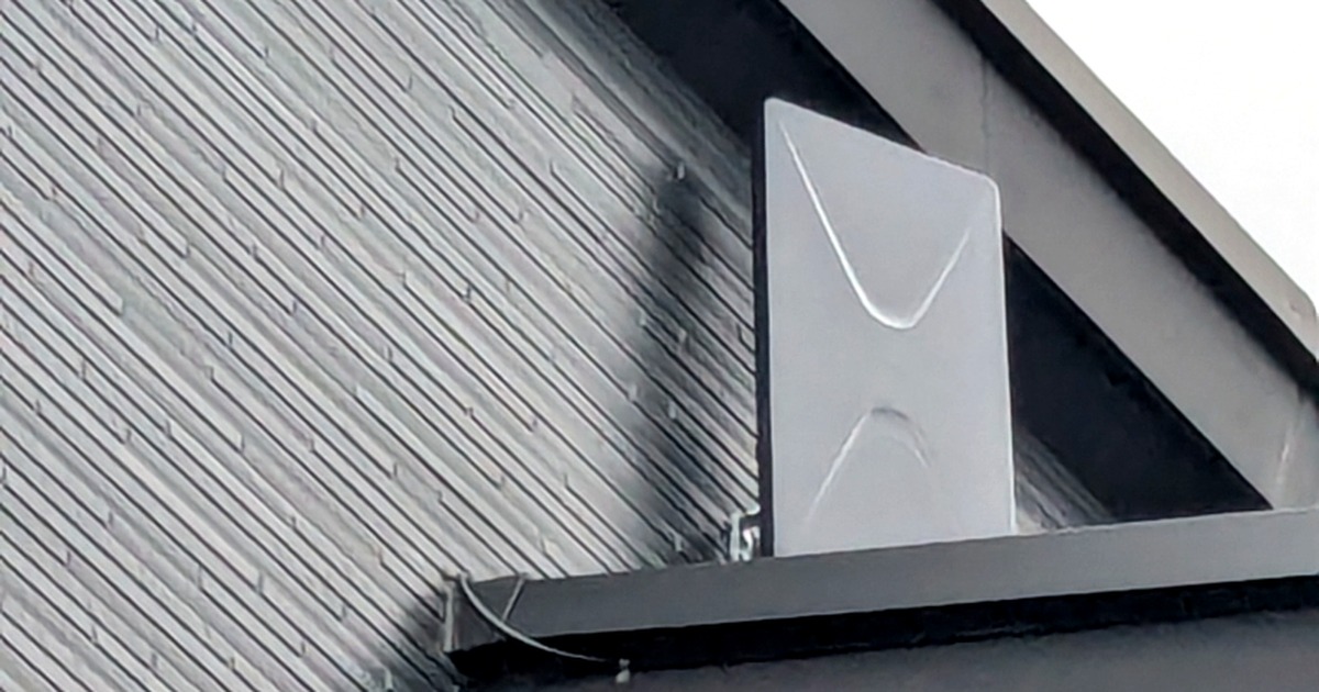 【府中市 新築2階建て】ブラックデザインアンテナ（UAH201）設置工事｜棟梁ドットコム